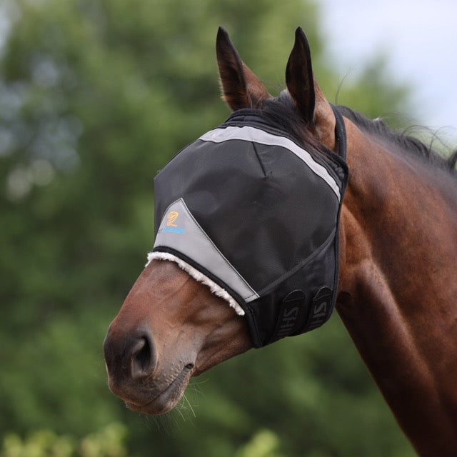 Load image into Gallery viewer, Shires FlyGuard Pro Fine Mesh Earless Fly Mask
