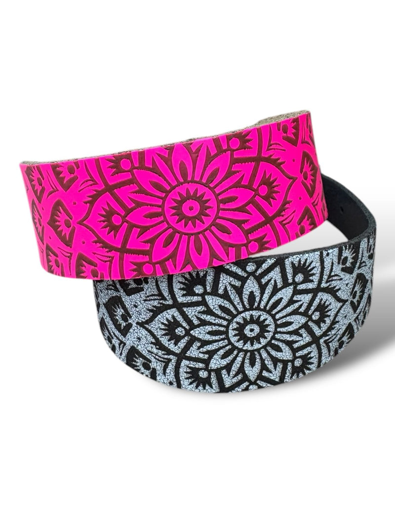 Load image into Gallery viewer, Leather Collar - Mandala
