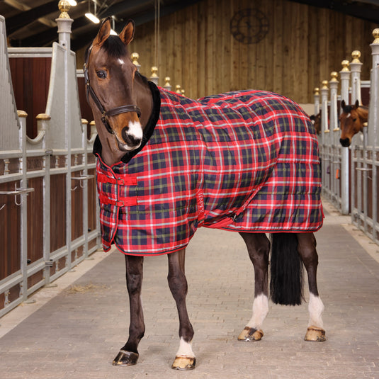 9370 - Shires Tempest Plus 200 Stable Rug