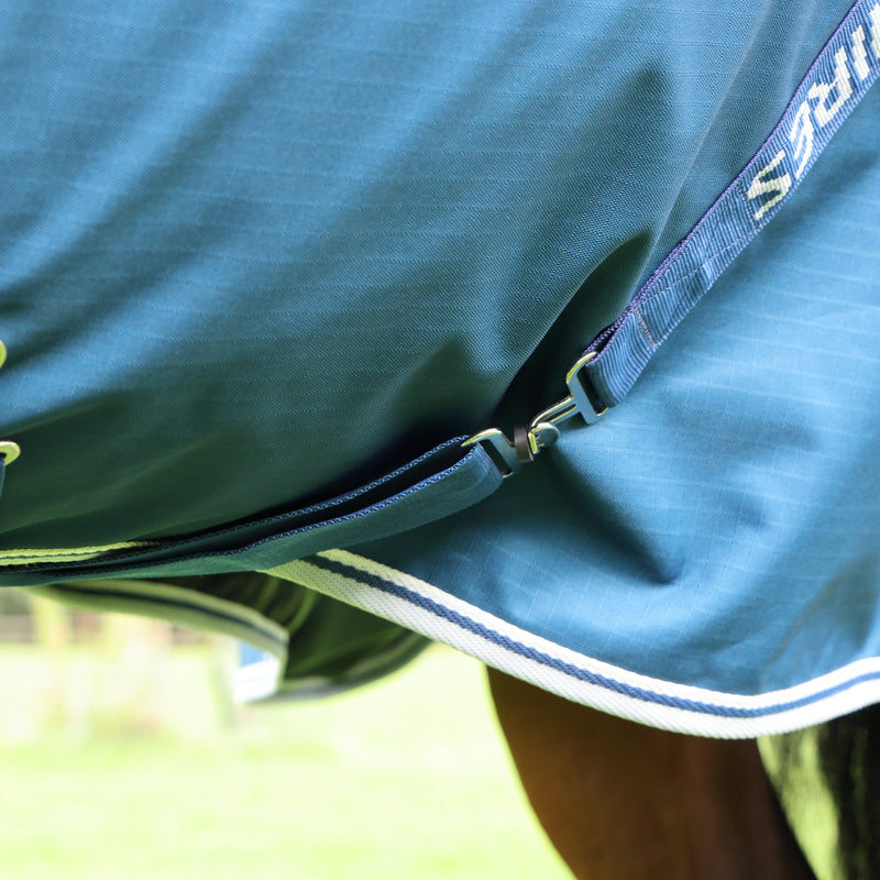Load image into Gallery viewer, 9386 - Shires Highlander Original 50 Turnout Rug
