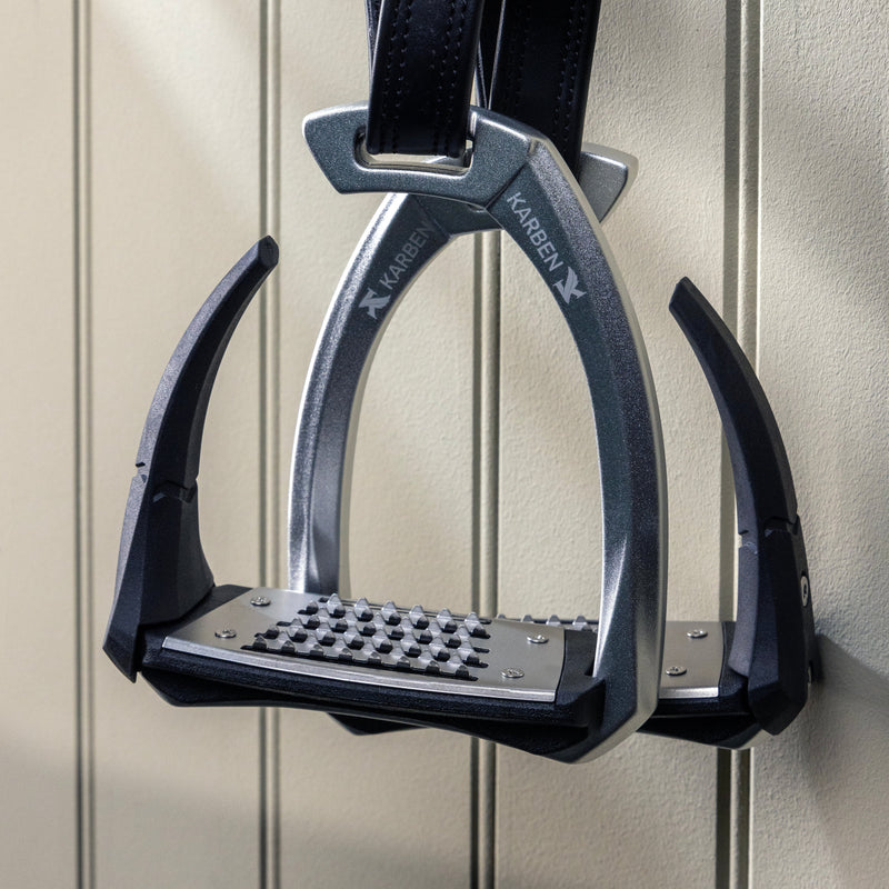 Load image into Gallery viewer, Karben Ultra Grip FX Stirrups
