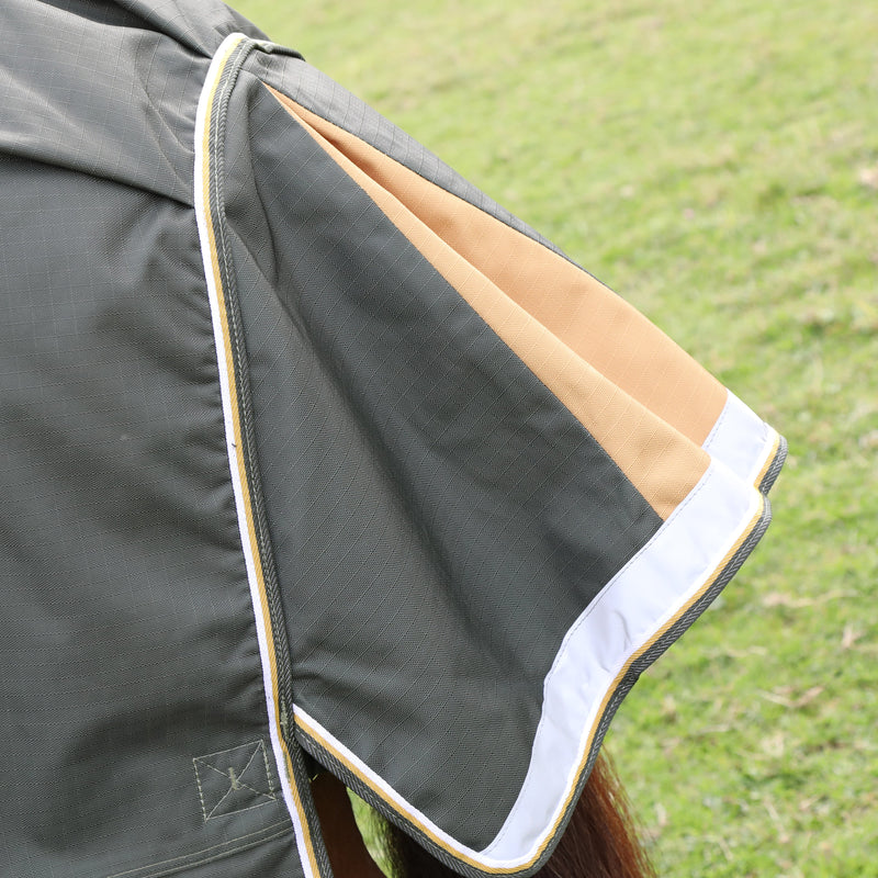 Load image into Gallery viewer, 9755 - Shires Highlander Plus 50 Turnout Rug
