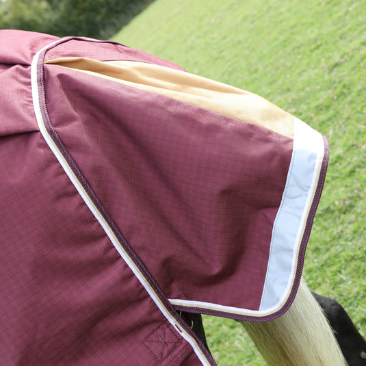 9761 - Shires Highlander Plus 100 Combo Turnout Rug