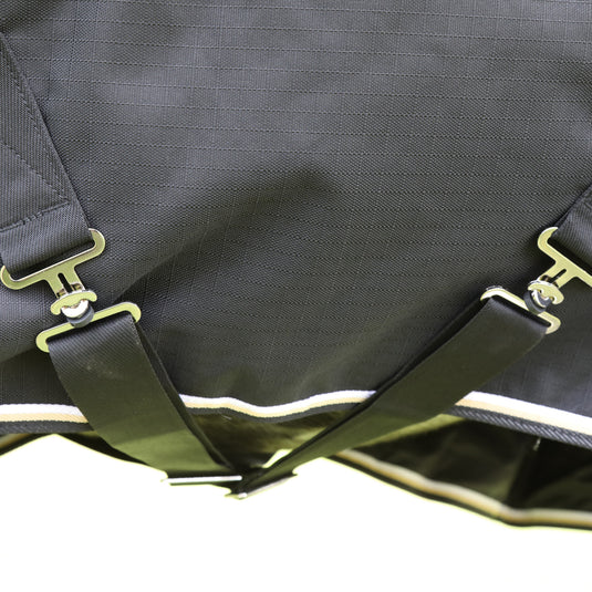 9765 - Shires Highlander Plus 200 Combo Turnout Rug