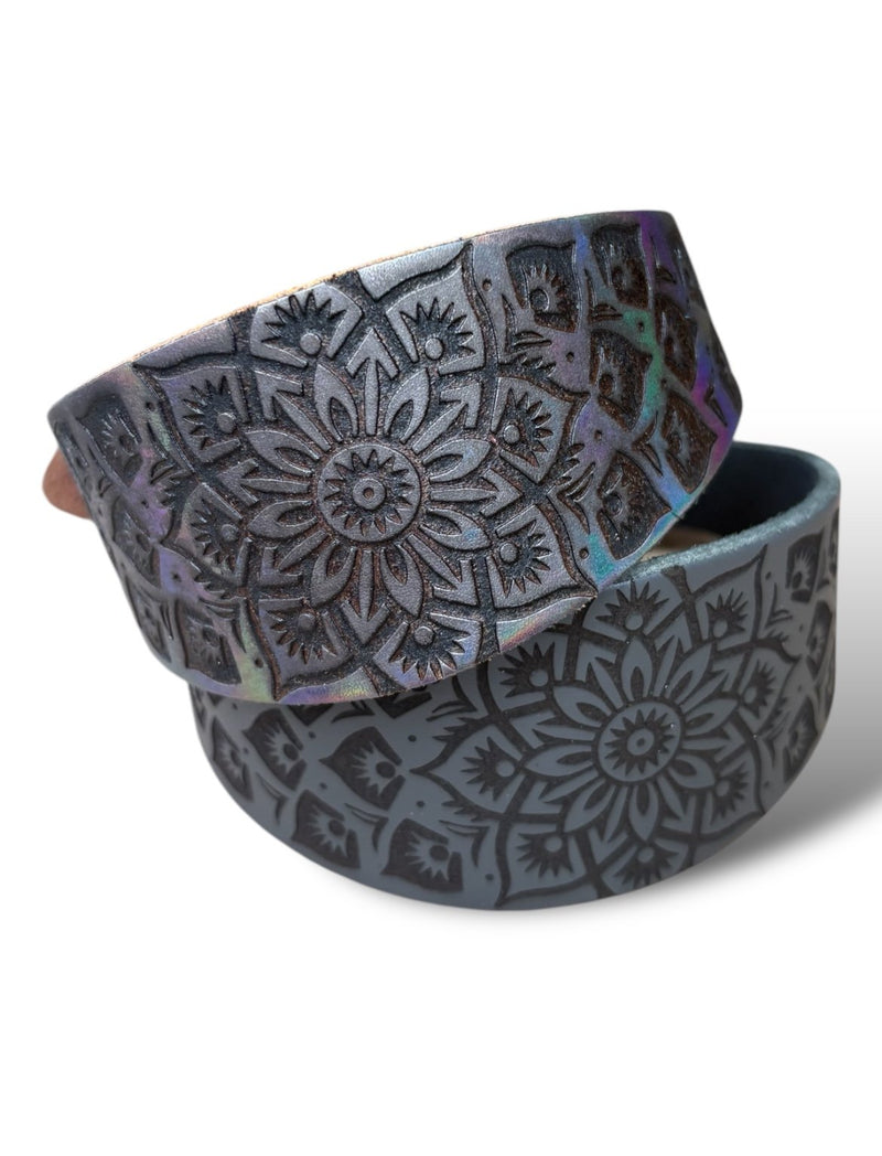 Load image into Gallery viewer, Leather Collar - Mandala
