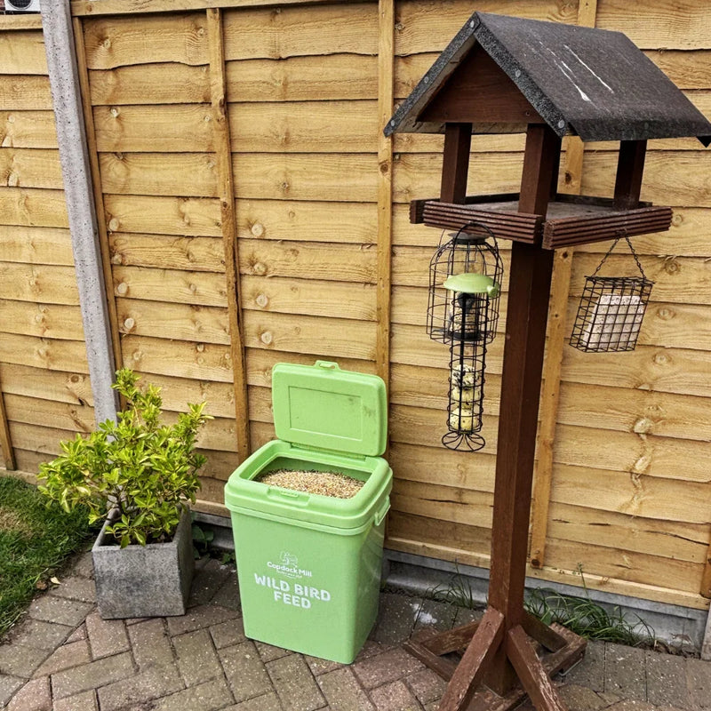 Load image into Gallery viewer, CM Wild Bird Feed Storage Container 40L
