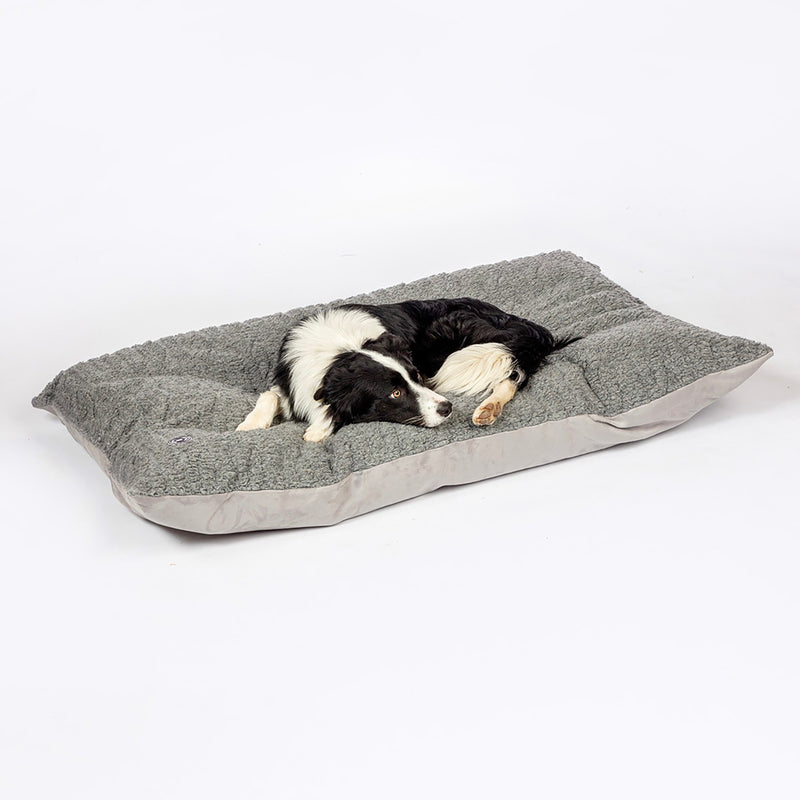 Load image into Gallery viewer, Danish Design Bobble Deep Duvet Pewter
