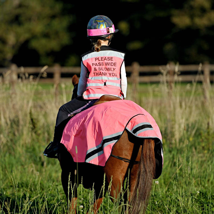Equisafety Hi Vis Waterproof Wrap Around Rug Pink