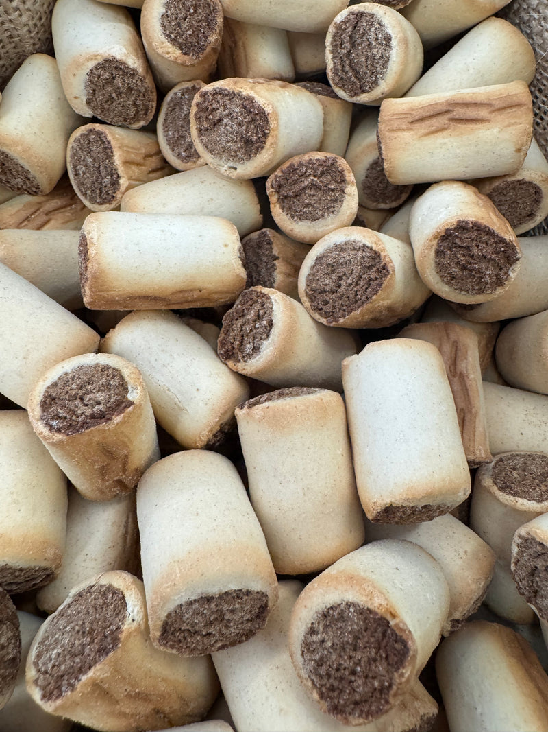 Load image into Gallery viewer, Pick'n'Mix Gravy Bones/Winalot Shapes/Markies in Resealable Tub
