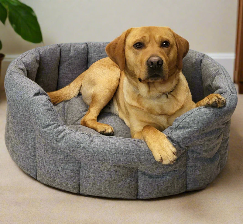 Load image into Gallery viewer, P&amp;L Country Dog Tough Heavy Duty Oval High Sided Waterproof Dog Beds.
