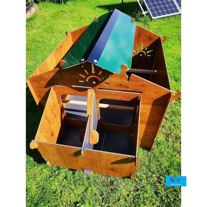 Load image into Gallery viewer, Easicoop Chalet L - HPL Chicken coop up to 10 large Birds (Black) - Ashurst Equestrian &amp; Country
