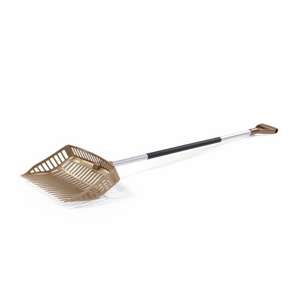 Load image into Gallery viewer, KM Elite V-Plast Ultimate Shavings Fork MAXI - Ashurst Equestrian &amp; Country
