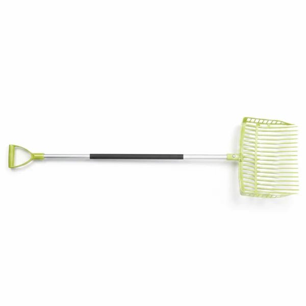 Load image into Gallery viewer, KM Elite V-Plast Ultimate Shavings Fork MAXI - Ashurst Equestrian &amp; Country
