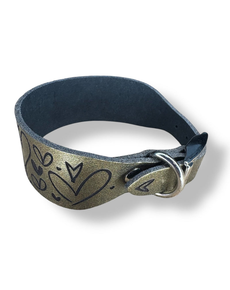 Load image into Gallery viewer, Leather Collar - Hearts - Ashurst Equestrian &amp; Country
