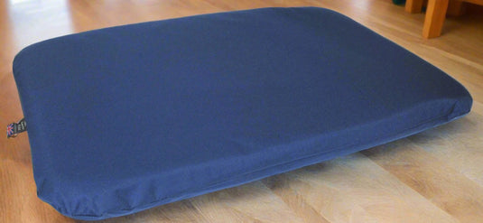 P&L Country Dog Heavy Duty Waterproof Duvet Dog Beds. - Ashurst Equestrian & Country
