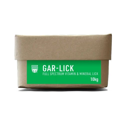 Saracen Garlic Lick 10kg - Ashurst Equestrian & Country