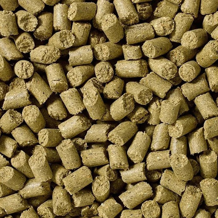 Load image into Gallery viewer, Saracen Munchies 1.8kg Pouch - Ashurst Equestrian &amp; Country
