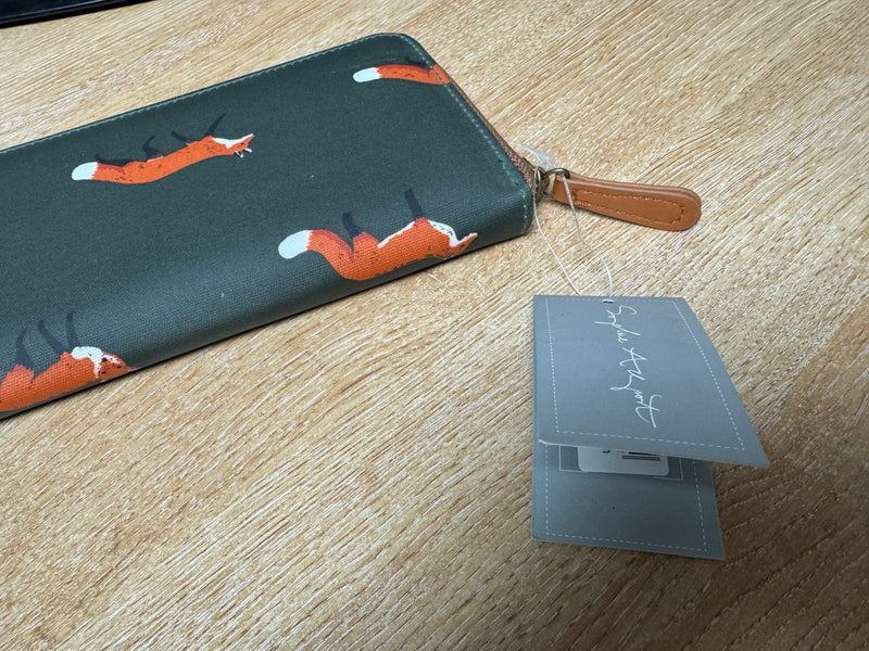 Load image into Gallery viewer, Sophie Allport Foxes Forest Green Wallet Purse - Ashurst Equestrian &amp; Country
