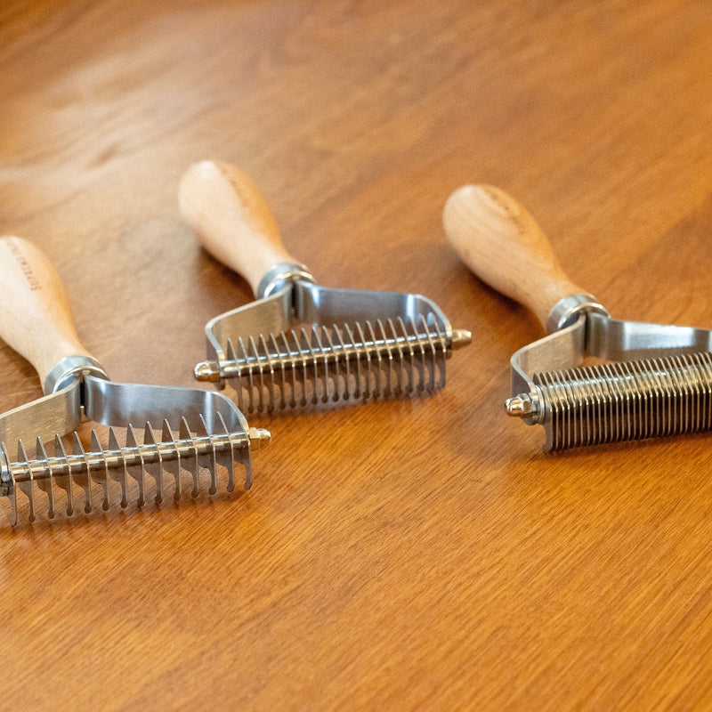 Load image into Gallery viewer, Supreme Products Neat &amp; Tidy Thinning Comb - Ashurst Equestrian &amp; Country
